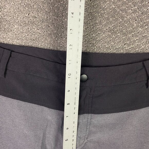 Lululemon Union Shorts Men's 38 Gray Black Gym Running Training - Picture 9 of 12